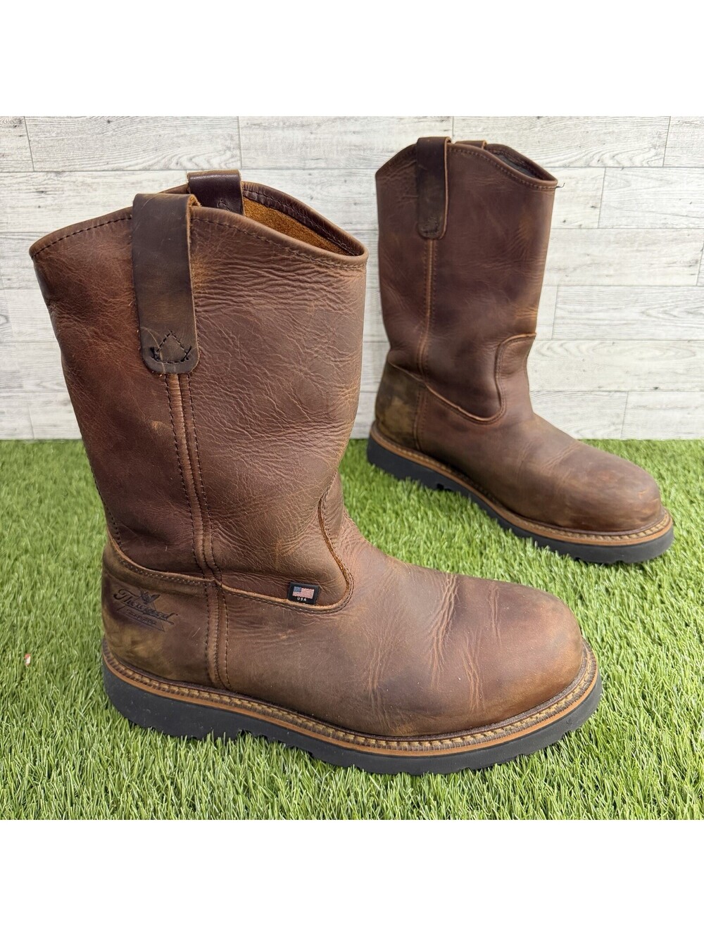 Thorogood American Heritage Men 10 2E Wellington Steel Toe Work Boots 804-3310